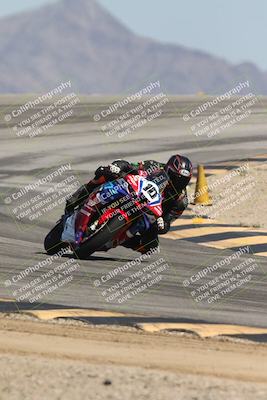 media/Oct-02-2025-Racers Edge (Thu) [[2c91cb6ab3]]/2-A Group/Session 5-Turn 12 (130pm)/